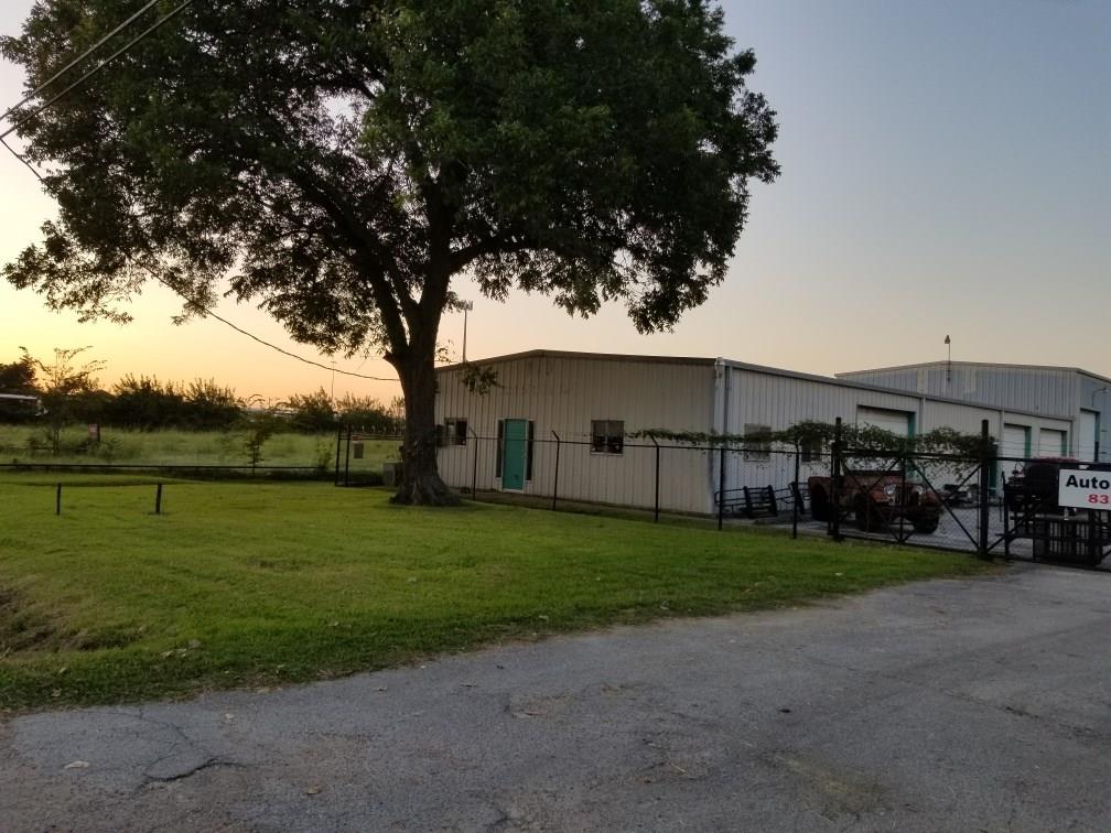 410 1 Canino Road, Houston, Texas 77037, 2 Bedrooms Bedrooms, 3 Rooms Rooms,2 BathroomsBathrooms,Single-family,For Sale,Canino,88969381