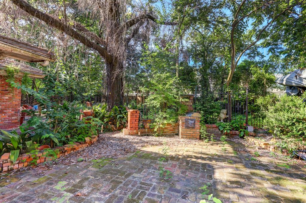 4532 1 Bryn Mawr Lane, Houston, Texas 77027, 3 Bedrooms Bedrooms, 10 Rooms Rooms,2 BathroomsBathrooms,Single-family,For Sale,Bryn Mawr,2847288