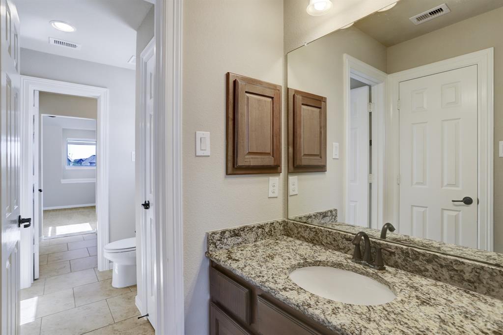 15727 2 Starcreek Lane, Houston, Texas 77044, 4 Bedrooms Bedrooms, 12 Rooms Rooms,3 BathroomsBathrooms,Single-family,For Sale,Starcreek,75898031