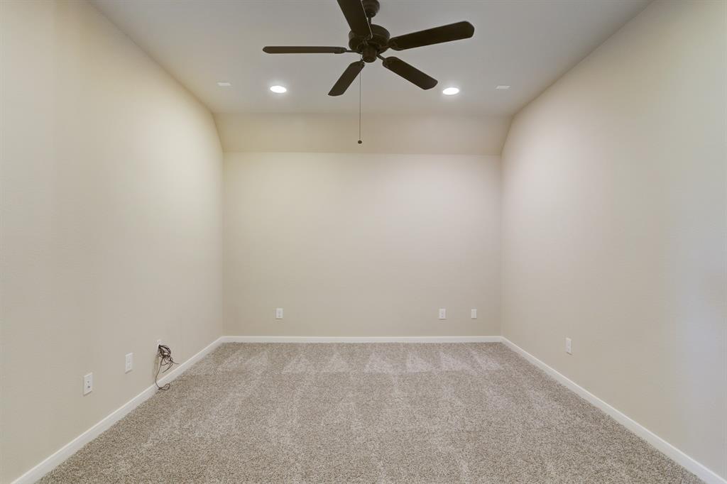 15727 2 Starcreek Lane, Houston, Texas 77044, 4 Bedrooms Bedrooms, 12 Rooms Rooms,3 BathroomsBathrooms,Single-family,For Sale,Starcreek,75898031