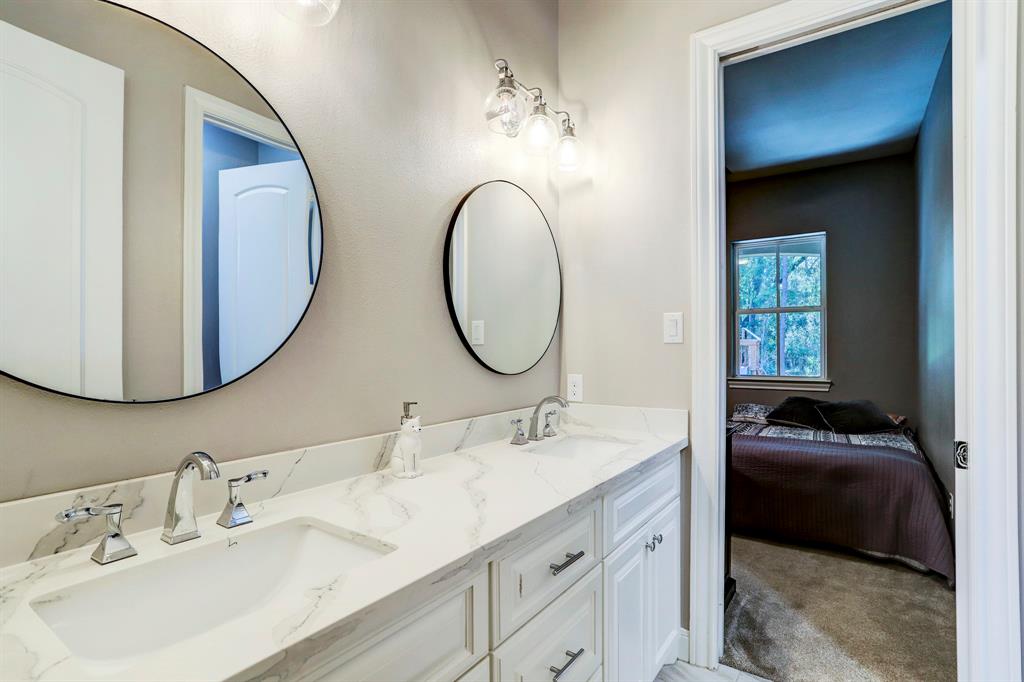 28526 1 Riverside Crest Lane, Houston, Texas 77336, 3 Bedrooms Bedrooms, 3 Rooms Rooms,2 BathroomsBathrooms,Single-family,For Sale,Riverside Crest,72259586