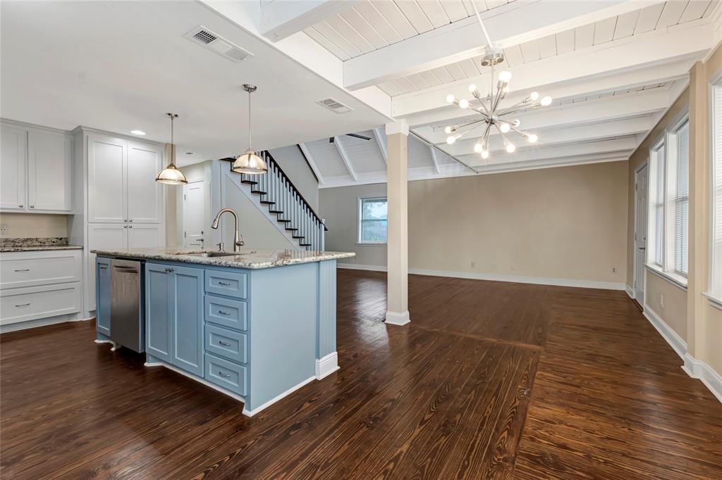 919 3 Grove Road, Clear Lake Shores, Texas 77565, 4 Bedrooms Bedrooms, 10 Rooms Rooms,3 BathroomsBathrooms,Single-family,For Sale,Grove,75130878