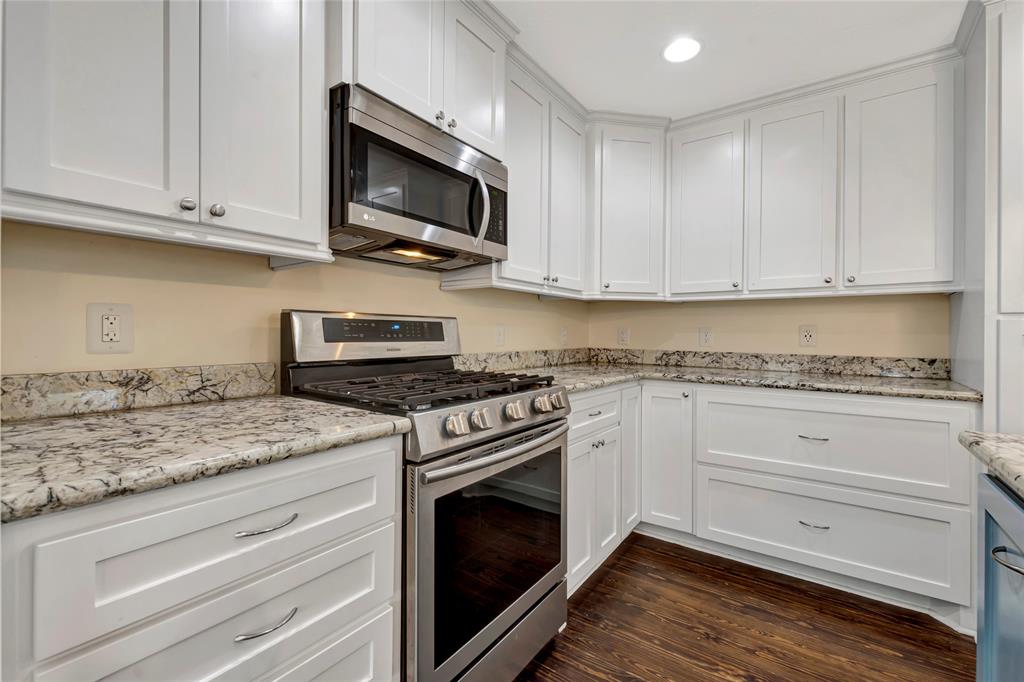 919 3 Grove Road, Clear Lake Shores, Texas 77565, 4 Bedrooms Bedrooms, 10 Rooms Rooms,3 BathroomsBathrooms,Single-family,For Sale,Grove,75130878