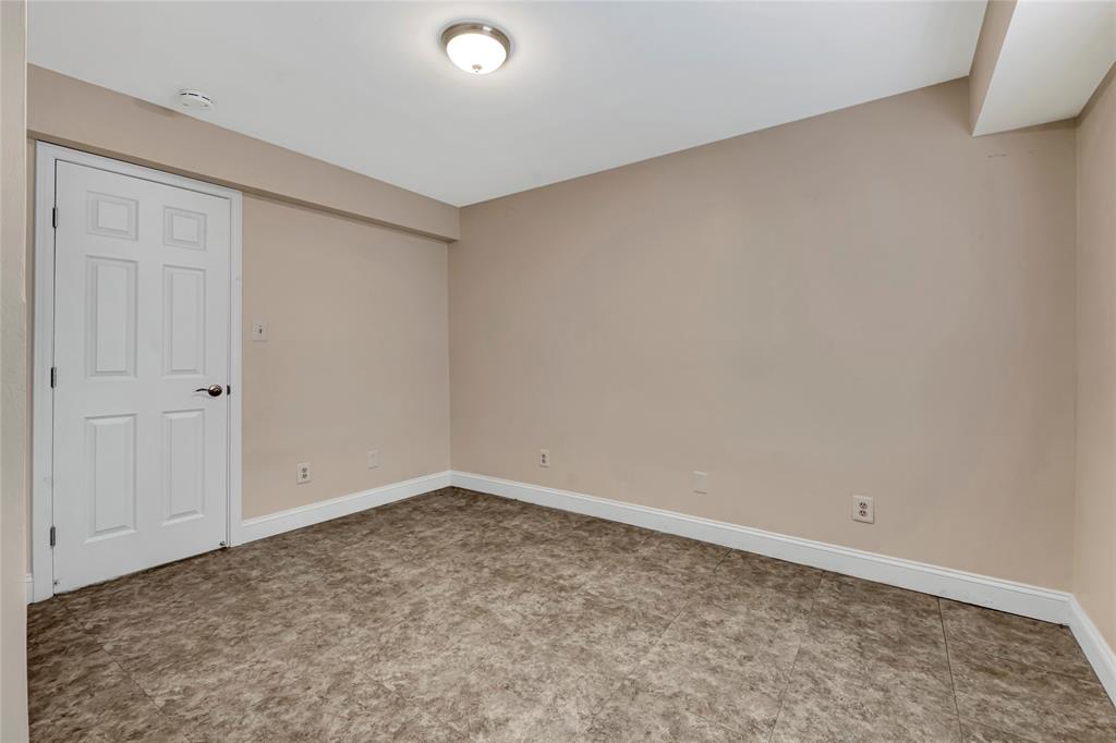 919 3 Grove Road, Clear Lake Shores, Texas 77565, 4 Bedrooms Bedrooms, 10 Rooms Rooms,3 BathroomsBathrooms,Single-family,For Sale,Grove,75130878