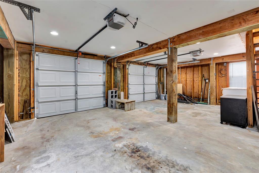 919 3 Grove Road, Clear Lake Shores, Texas 77565, 4 Bedrooms Bedrooms, 10 Rooms Rooms,3 BathroomsBathrooms,Single-family,For Sale,Grove,75130878