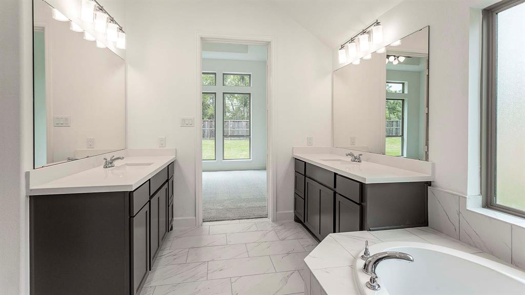 23623 1 Maplewood Ridge, New Caney, Texas 77357, 4 Bedrooms Bedrooms, 7 Rooms Rooms,3 BathroomsBathrooms,Single-family,For Sale,Maplewood,83495524