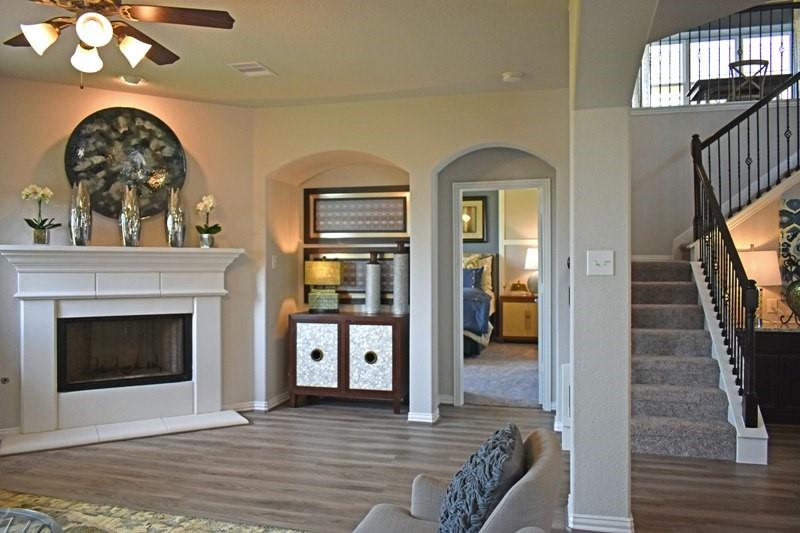 305 2 Lake Line Drive, Alvin, Texas 77511, 4 Bedrooms Bedrooms, 13 Rooms Rooms,2 BathroomsBathrooms,Single-family,For Sale,Lake Line,61647932