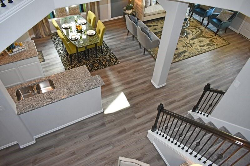 305 2 Lake Line Drive, Alvin, Texas 77511, 4 Bedrooms Bedrooms, 13 Rooms Rooms,2 BathroomsBathrooms,Single-family,For Sale,Lake Line,61647932