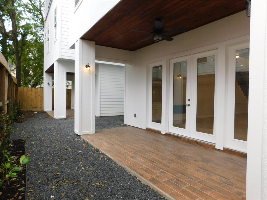 904 3 Knox Street, Houston, Texas 77007, 4 Bedrooms Bedrooms, 9 Rooms Rooms,3 BathroomsBathrooms,Single-family,For Sale,Knox,60364990