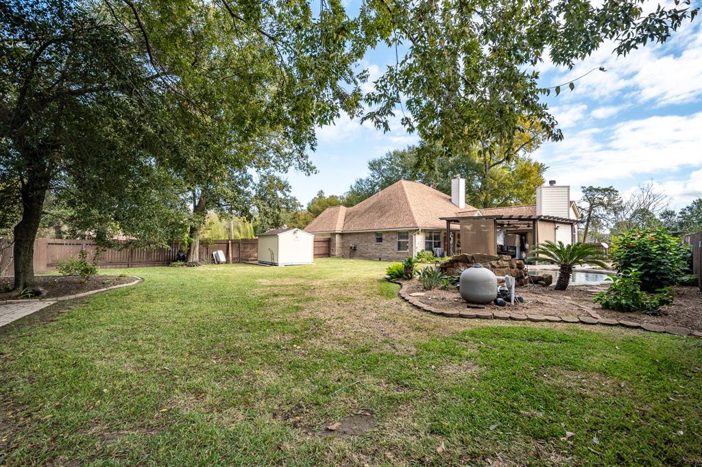 203 1 Whites Lake Estates Drive, Highlands, Texas 77562, 3 Bedrooms Bedrooms, 3 Rooms Rooms,2 BathroomsBathrooms,Single-family,For Sale,Whites Lake Estates,26639813