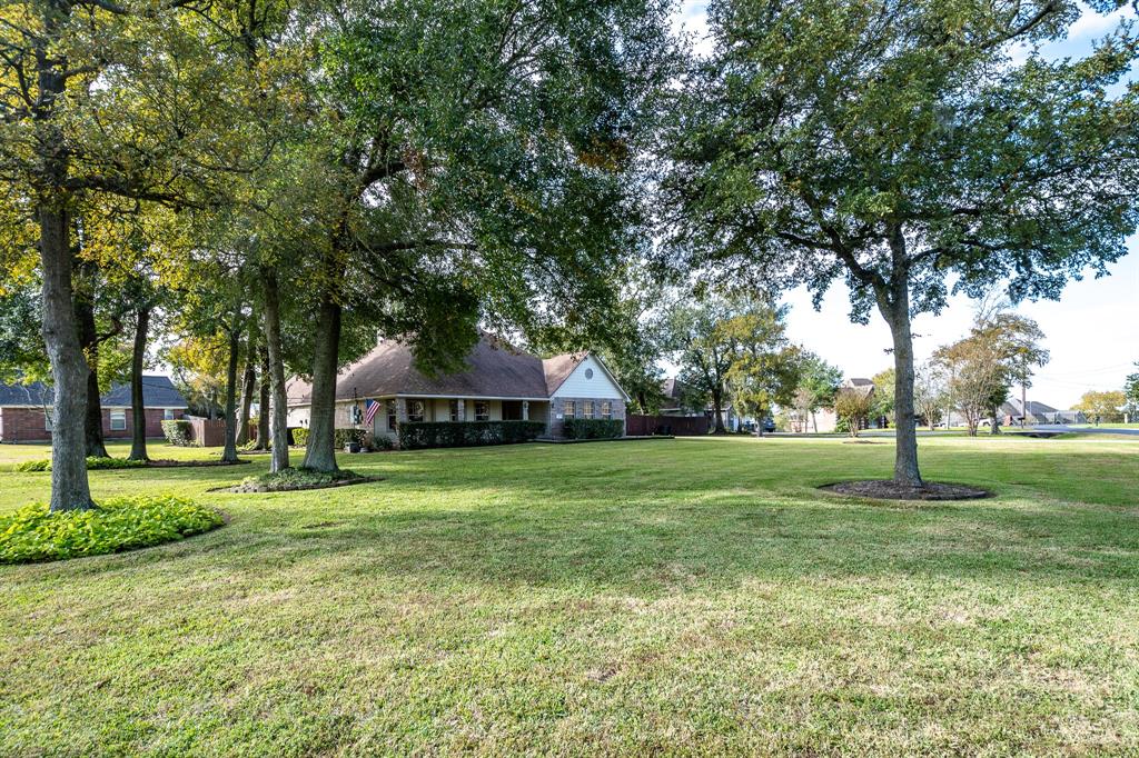 203 1 Whites Lake Estates Drive, Highlands, Texas 77562, 3 Bedrooms Bedrooms, 3 Rooms Rooms,2 BathroomsBathrooms,Single-family,For Sale,Whites Lake Estates,26639813