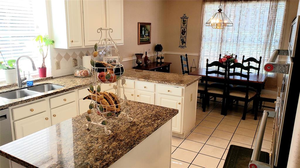 11310 2 Chestnut Woods Trail, Houston, Texas 77065, 4 Bedrooms Bedrooms, 4 Rooms Rooms,3 BathroomsBathrooms,Single-family,For Sale,Chestnut Woods,64353450