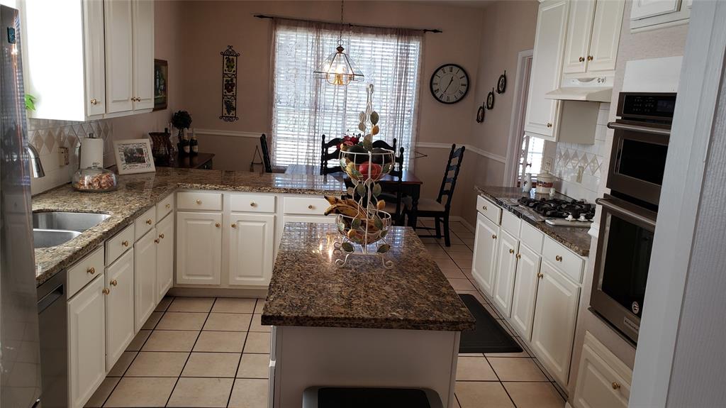 11310 2 Chestnut Woods Trail, Houston, Texas 77065, 4 Bedrooms Bedrooms, 4 Rooms Rooms,3 BathroomsBathrooms,Single-family,For Sale,Chestnut Woods,64353450