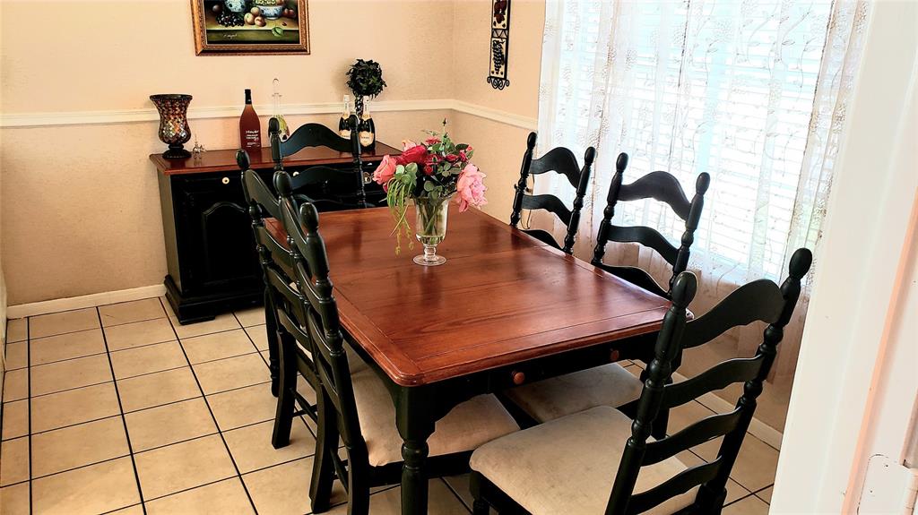 11310 2 Chestnut Woods Trail, Houston, Texas 77065, 4 Bedrooms Bedrooms, 4 Rooms Rooms,3 BathroomsBathrooms,Single-family,For Sale,Chestnut Woods,64353450