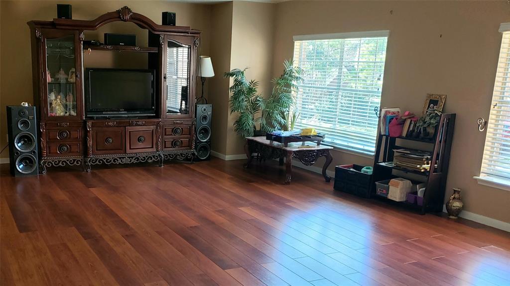 11310 2 Chestnut Woods Trail, Houston, Texas 77065, 4 Bedrooms Bedrooms, 4 Rooms Rooms,3 BathroomsBathrooms,Single-family,For Sale,Chestnut Woods,64353450