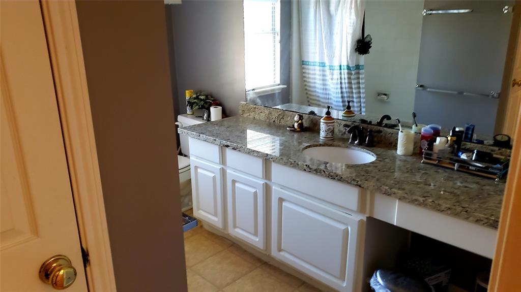 11310 2 Chestnut Woods Trail, Houston, Texas 77065, 4 Bedrooms Bedrooms, 4 Rooms Rooms,3 BathroomsBathrooms,Single-family,For Sale,Chestnut Woods,64353450