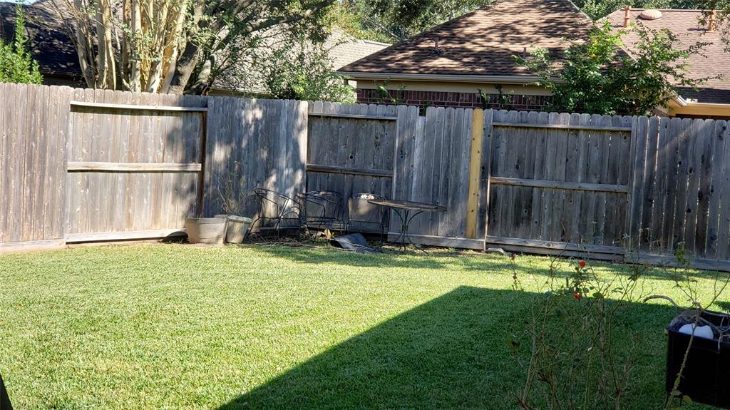 11310 2 Chestnut Woods Trail, Houston, Texas 77065, 4 Bedrooms Bedrooms, 4 Rooms Rooms,3 BathroomsBathrooms,Single-family,For Sale,Chestnut Woods,64353450