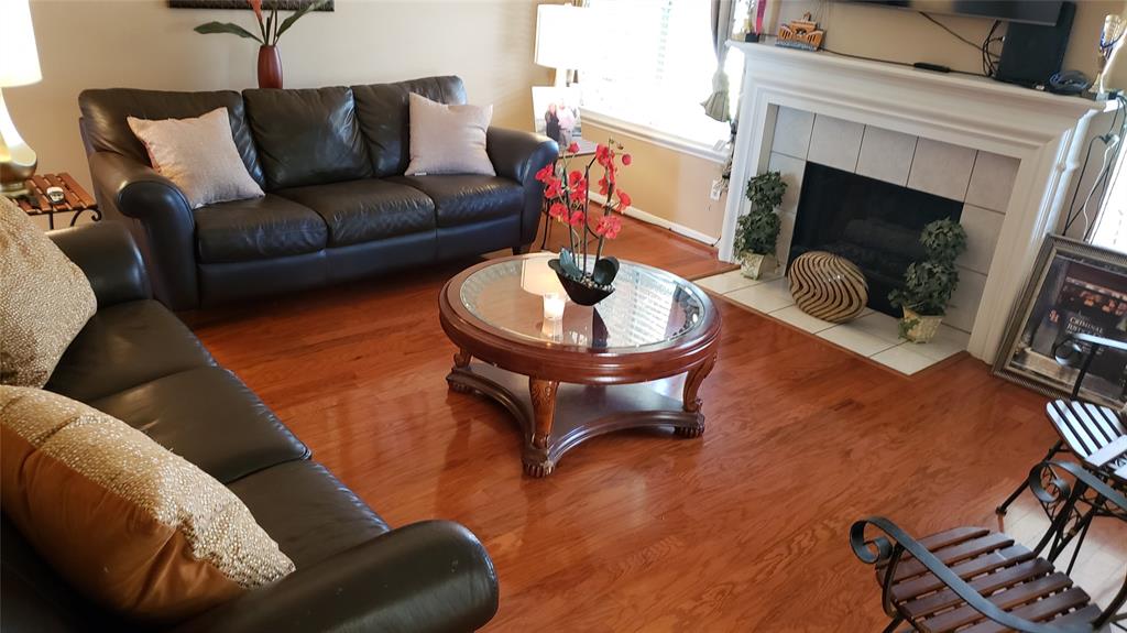 11310 2 Chestnut Woods Trail, Houston, Texas 77065, 4 Bedrooms Bedrooms, 4 Rooms Rooms,3 BathroomsBathrooms,Single-family,For Sale,Chestnut Woods,64353450