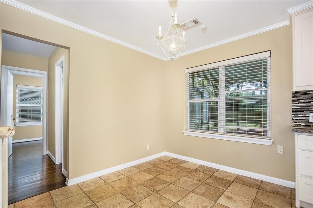5033 1 Viking Drive, Houston, Texas 77092, 4 Bedrooms Bedrooms, 8 Rooms Rooms,2 BathroomsBathrooms,Single-family,For Sale,Viking,70556648