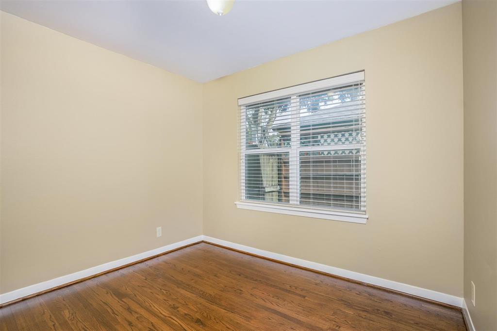 5033 1 Viking Drive, Houston, Texas 77092, 4 Bedrooms Bedrooms, 8 Rooms Rooms,2 BathroomsBathrooms,Single-family,For Sale,Viking,70556648