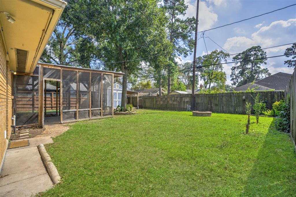 5033 1 Viking Drive, Houston, Texas 77092, 4 Bedrooms Bedrooms, 8 Rooms Rooms,2 BathroomsBathrooms,Single-family,For Sale,Viking,70556648