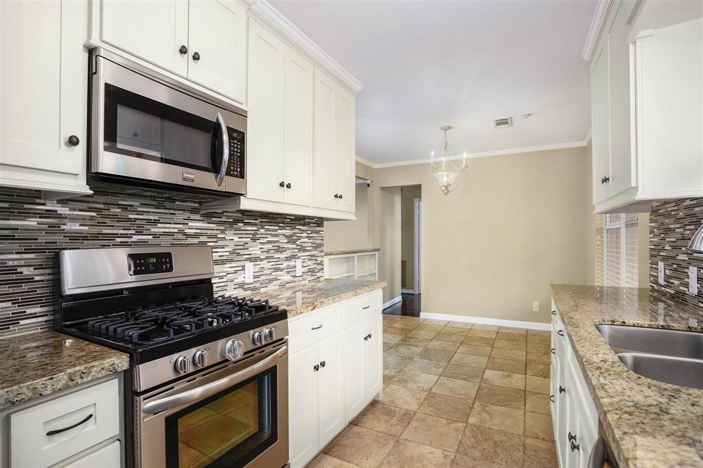 5033 1 Viking Drive, Houston, Texas 77092, 4 Bedrooms Bedrooms, 8 Rooms Rooms,2 BathroomsBathrooms,Single-family,For Sale,Viking,70556648