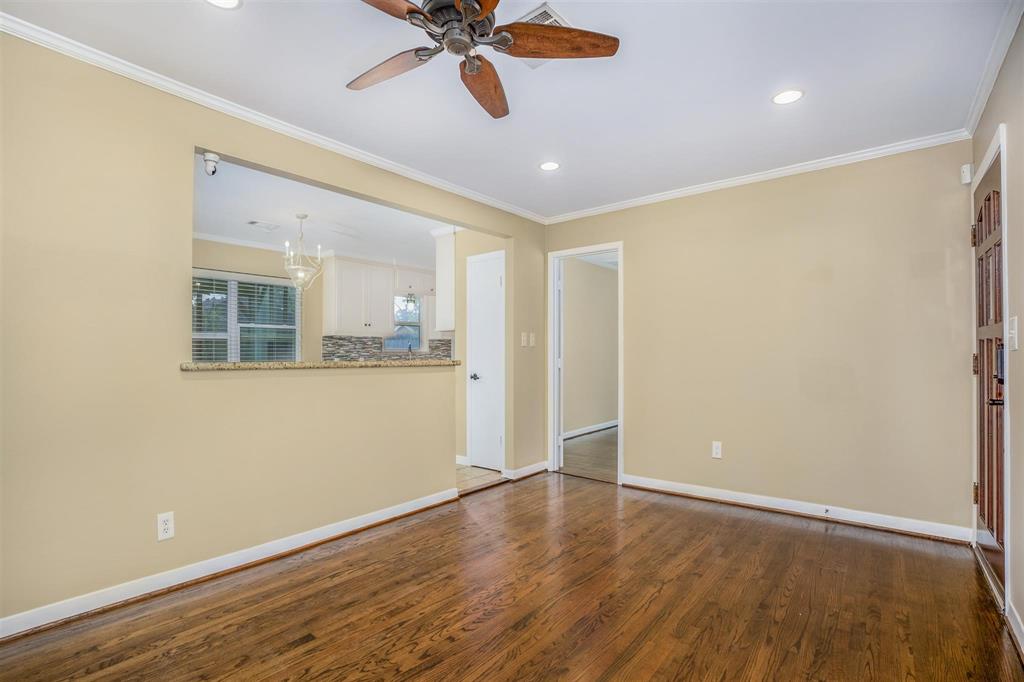 5033 1 Viking Drive, Houston, Texas 77092, 4 Bedrooms Bedrooms, 8 Rooms Rooms,2 BathroomsBathrooms,Single-family,For Sale,Viking,70556648