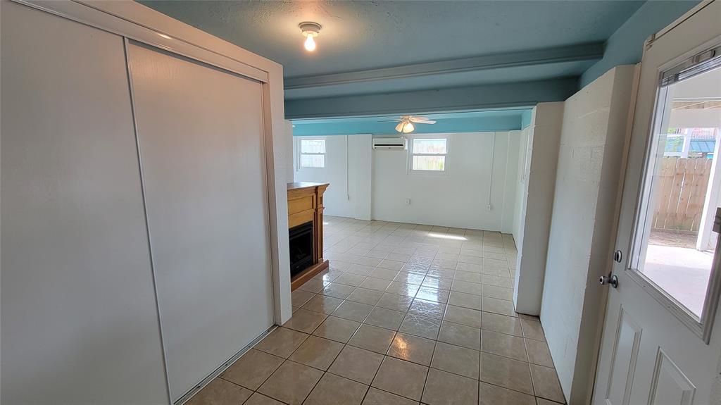 328 2 Ling Street, Bayou Vista, Texas 77563, 3 Bedrooms Bedrooms, 3 Rooms Rooms,2 BathroomsBathrooms,Single-family,For Sale,Ling,85661416