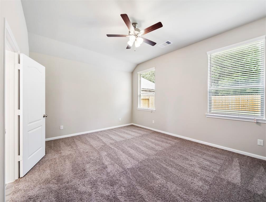 6706 2 Aspen Peak Drive, Baytown, Texas 77521, 4 Bedrooms Bedrooms, 6 Rooms Rooms,3 BathroomsBathrooms,Single-family,For Sale,Aspen Peak,58402303