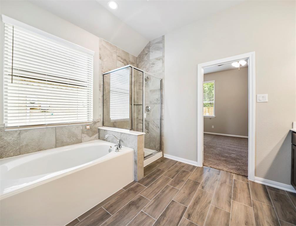6706 2 Aspen Peak Drive, Baytown, Texas 77521, 4 Bedrooms Bedrooms, 6 Rooms Rooms,3 BathroomsBathrooms,Single-family,For Sale,Aspen Peak,58402303