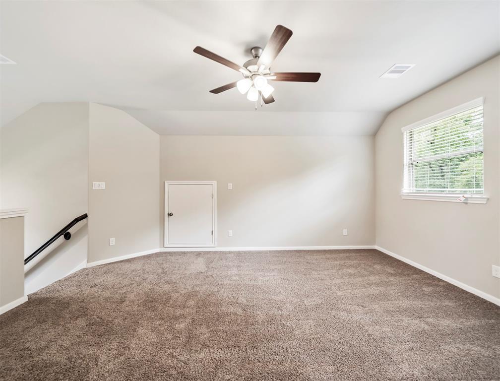 6706 2 Aspen Peak Drive, Baytown, Texas 77521, 4 Bedrooms Bedrooms, 6 Rooms Rooms,3 BathroomsBathrooms,Single-family,For Sale,Aspen Peak,58402303