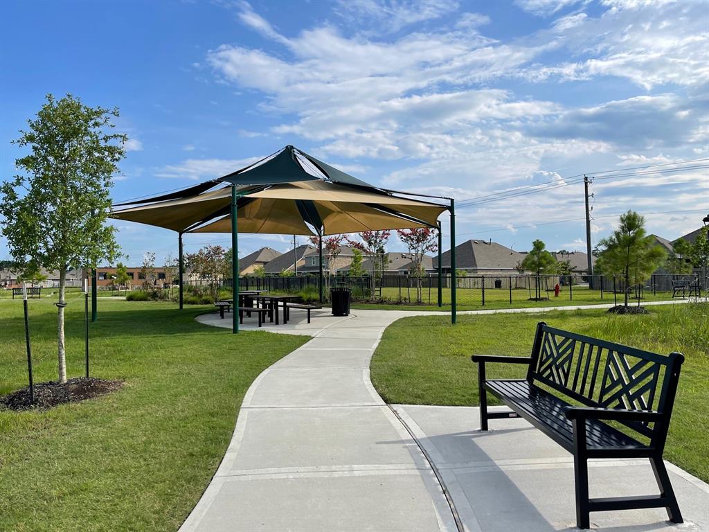 6706 2 Aspen Peak Drive, Baytown, Texas 77521, 4 Bedrooms Bedrooms, 6 Rooms Rooms,3 BathroomsBathrooms,Single-family,For Sale,Aspen Peak,58402303