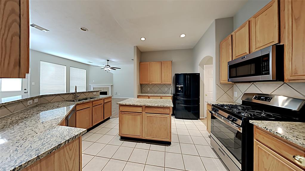 11911 1 Canyon Star Lane, Tomball, Texas 77377, 3 Bedrooms Bedrooms, 3 Rooms Rooms,2 BathroomsBathrooms,Single-family,For Sale,Canyon Star,86763954