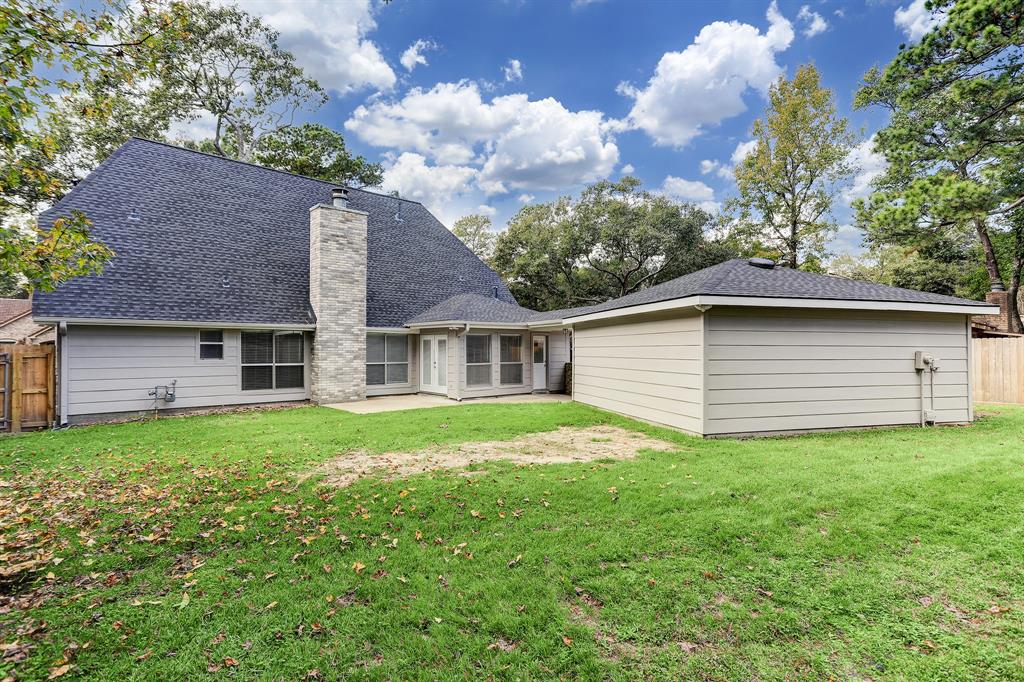 3210 2 Knoll Manor Drive, Kingwood, Texas 77345, 4 Bedrooms Bedrooms, 8 Rooms Rooms,2 BathroomsBathrooms,Single-family,For Sale,Knoll Manor,73442921