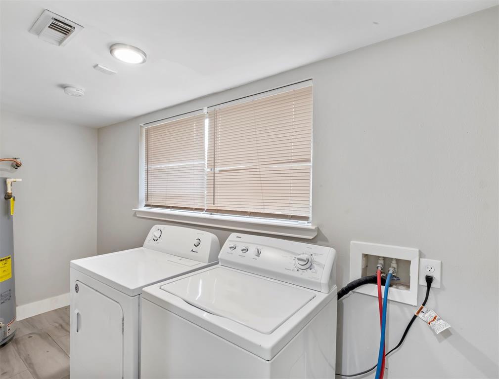 5218 1 Braesvalley Drive, Houston, Texas 77096, 4 Bedrooms Bedrooms, 7 Rooms Rooms,3 BathroomsBathrooms,Single-family,For Sale,Braesvalley,61191166