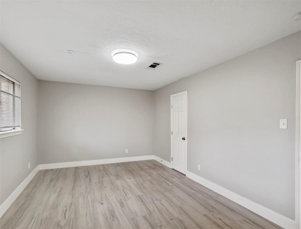 5218 1 Braesvalley Drive, Houston, Texas 77096, 4 Bedrooms Bedrooms, 7 Rooms Rooms,3 BathroomsBathrooms,Single-family,For Sale,Braesvalley,61191166