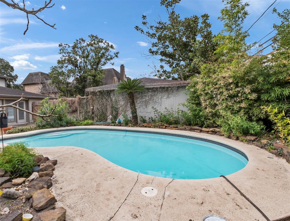 5218 1 Braesvalley Drive, Houston, Texas 77096, 4 Bedrooms Bedrooms, 7 Rooms Rooms,3 BathroomsBathrooms,Single-family,For Sale,Braesvalley,61191166