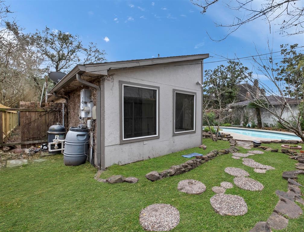 5218 1 Braesvalley Drive, Houston, Texas 77096, 4 Bedrooms Bedrooms, 7 Rooms Rooms,3 BathroomsBathrooms,Single-family,For Sale,Braesvalley,61191166