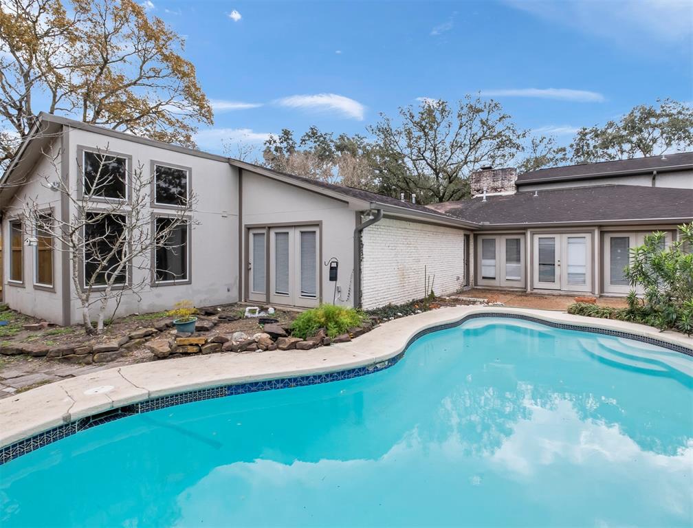 5218 1 Braesvalley Drive, Houston, Texas 77096, 4 Bedrooms Bedrooms, 7 Rooms Rooms,3 BathroomsBathrooms,Single-family,For Sale,Braesvalley,61191166