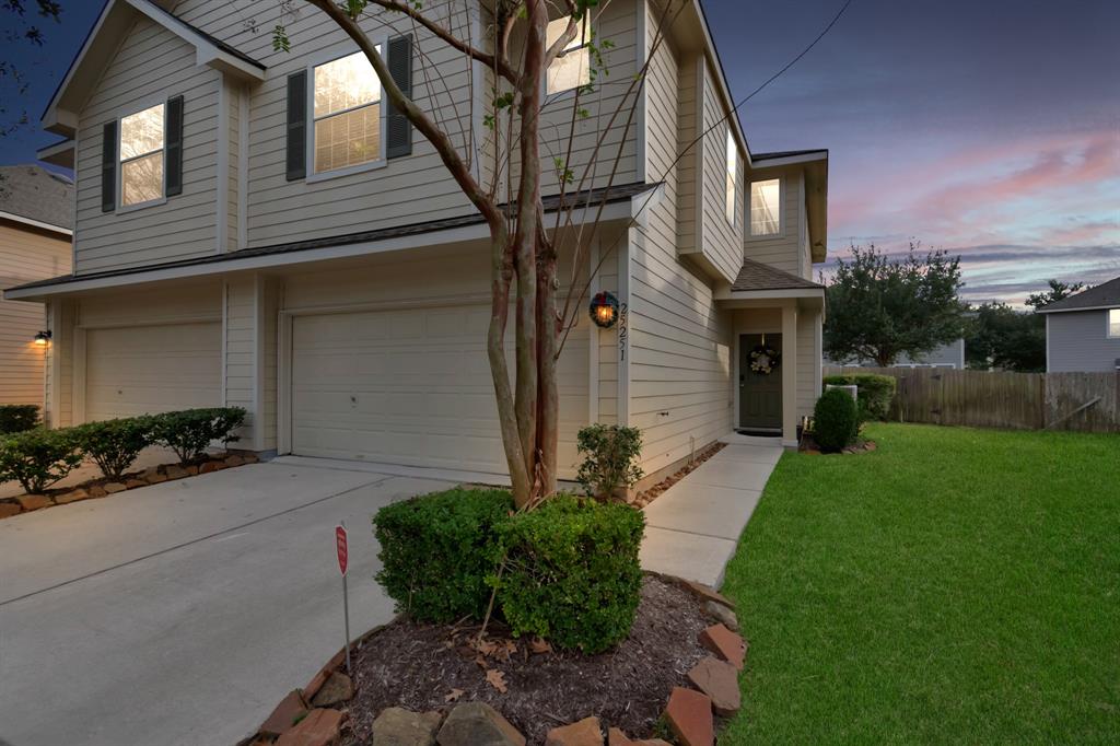 25251 Bentley Gln Ln  