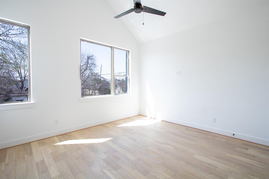 2607 2 Rosalie Street, Houston, Texas 77004, 3 Bedrooms Bedrooms, 4 Rooms Rooms,2 BathroomsBathrooms,Single-family,For Sale,Rosalie,52982734
