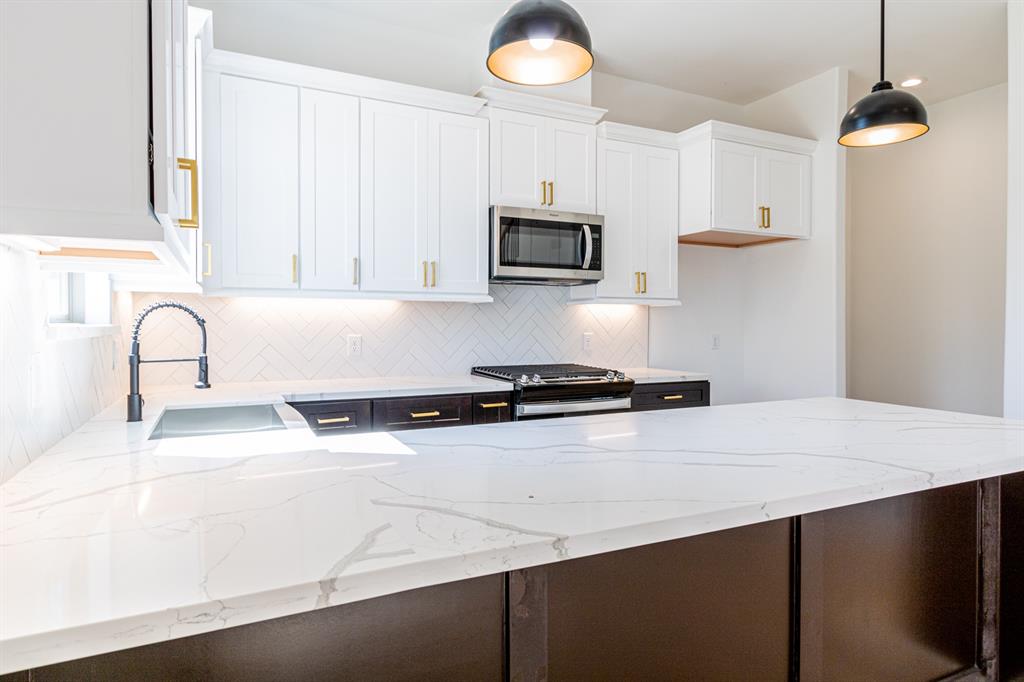 2607 2 Rosalie Street, Houston, Texas 77004, 3 Bedrooms Bedrooms, 4 Rooms Rooms,2 BathroomsBathrooms,Single-family,For Sale,Rosalie,52982734