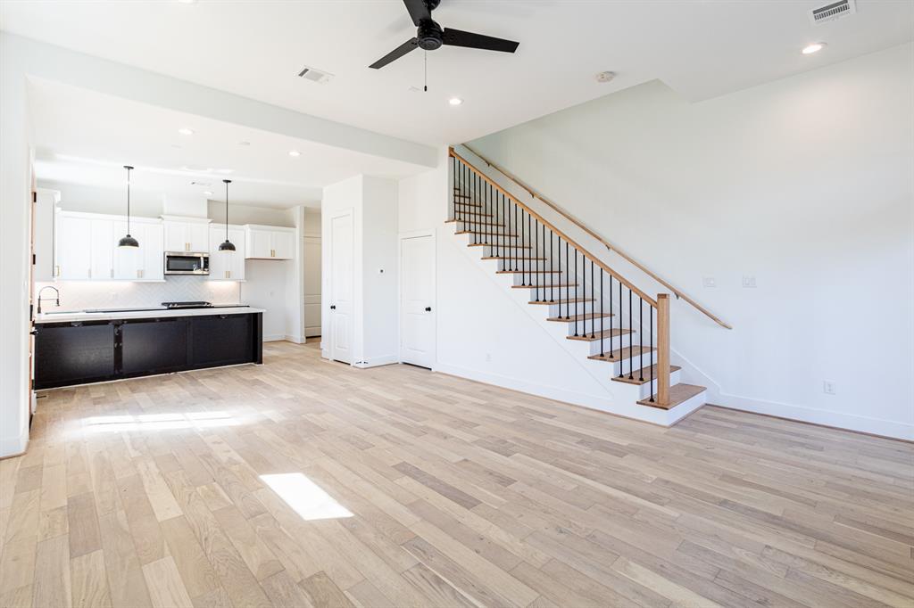 2607 2 Rosalie Street, Houston, Texas 77004, 3 Bedrooms Bedrooms, 4 Rooms Rooms,2 BathroomsBathrooms,Single-family,For Sale,Rosalie,52982734