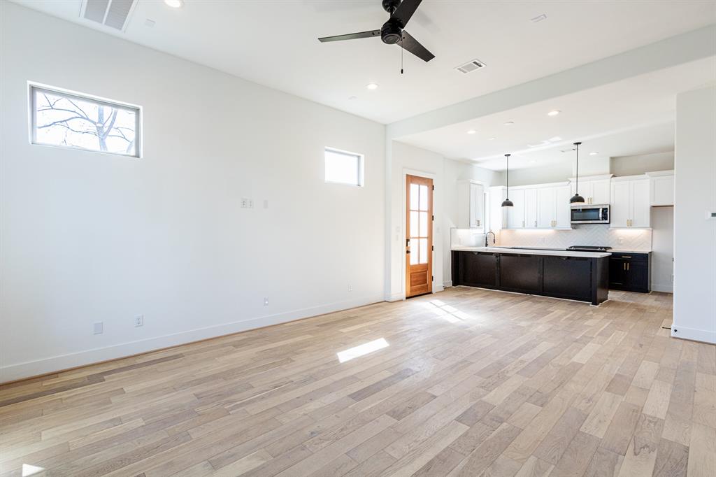 2607 2 Rosalie Street, Houston, Texas 77004, 3 Bedrooms Bedrooms, 4 Rooms Rooms,2 BathroomsBathrooms,Single-family,For Sale,Rosalie,52982734
