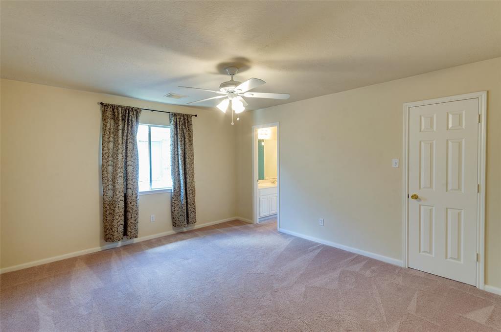 8115 2 Summer Wind Court, Sugar Land, Texas 77479, 5 Bedrooms Bedrooms, 13 Rooms Rooms,3 BathroomsBathrooms,Single-family,For Sale,Summer Wind,53880270