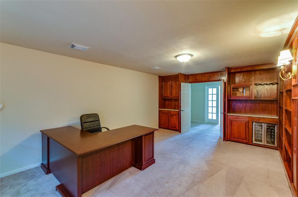 8115 2 Summer Wind Court, Sugar Land, Texas 77479, 5 Bedrooms Bedrooms, 13 Rooms Rooms,3 BathroomsBathrooms,Single-family,For Sale,Summer Wind,53880270