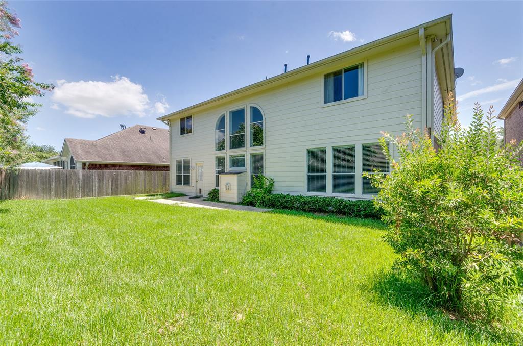 8115 2 Summer Wind Court, Sugar Land, Texas 77479, 5 Bedrooms Bedrooms, 13 Rooms Rooms,3 BathroomsBathrooms,Single-family,For Sale,Summer Wind,53880270