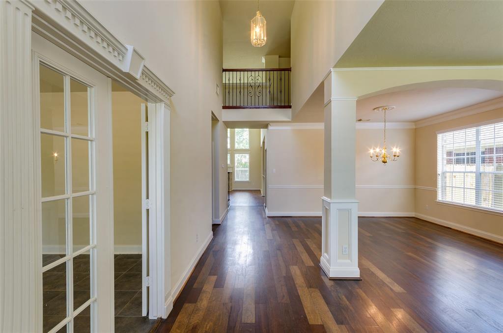 8115 2 Summer Wind Court, Sugar Land, Texas 77479, 5 Bedrooms Bedrooms, 13 Rooms Rooms,3 BathroomsBathrooms,Single-family,For Sale,Summer Wind,53880270