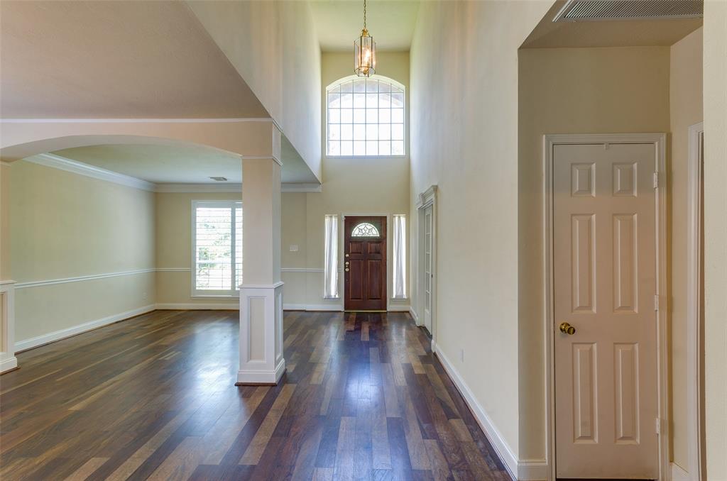 8115 2 Summer Wind Court, Sugar Land, Texas 77479, 5 Bedrooms Bedrooms, 13 Rooms Rooms,3 BathroomsBathrooms,Single-family,For Sale,Summer Wind,53880270