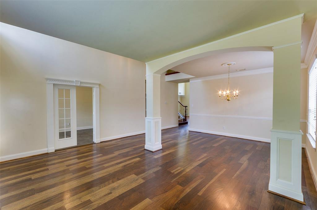 8115 2 Summer Wind Court, Sugar Land, Texas 77479, 5 Bedrooms Bedrooms, 13 Rooms Rooms,3 BathroomsBathrooms,Single-family,For Sale,Summer Wind,53880270
